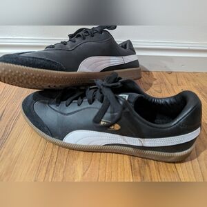 Puma Indoor Soccer Shoes